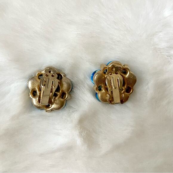 Vintage Blue Beaded Clip Earrings - Picture 3 of 5